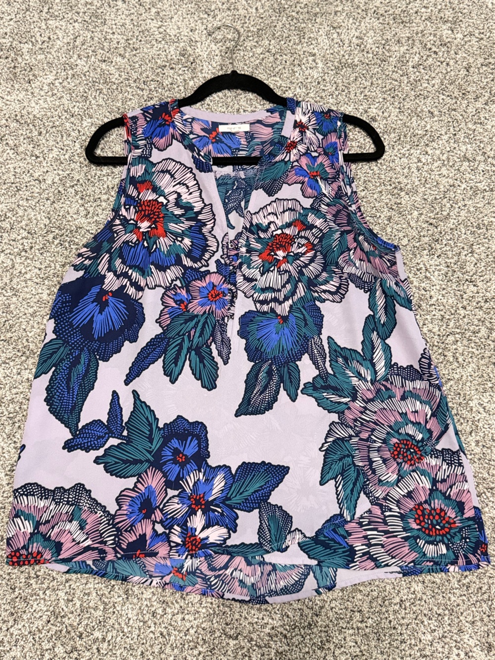 Floral Sleeveless V-Neck Top in Lavender and Blue